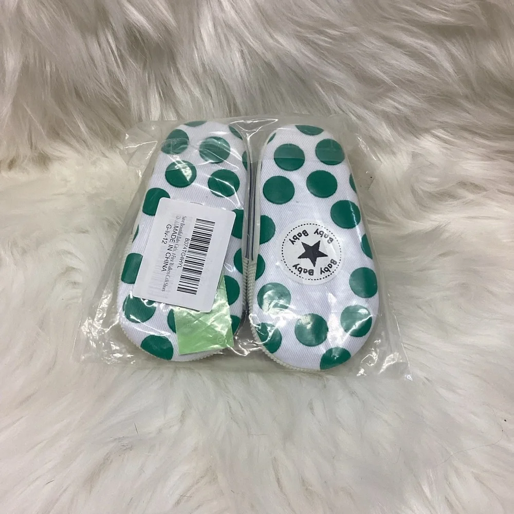 Meckior Baby Canvas Sneakers First Walkers Crib Shoes - Green - New with Tag